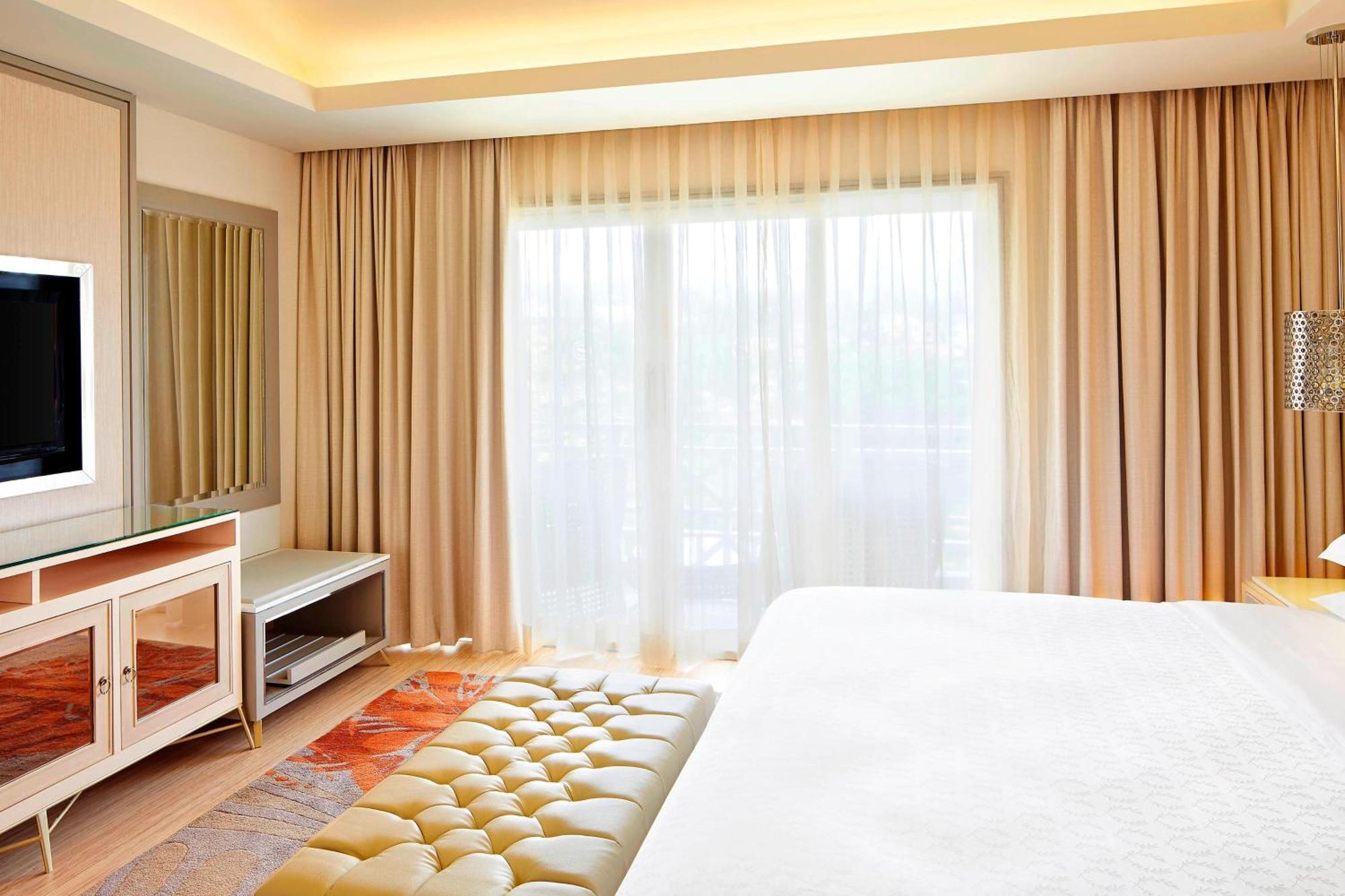 Sheraton Bandung Hotel & Towers Екстериор снимка